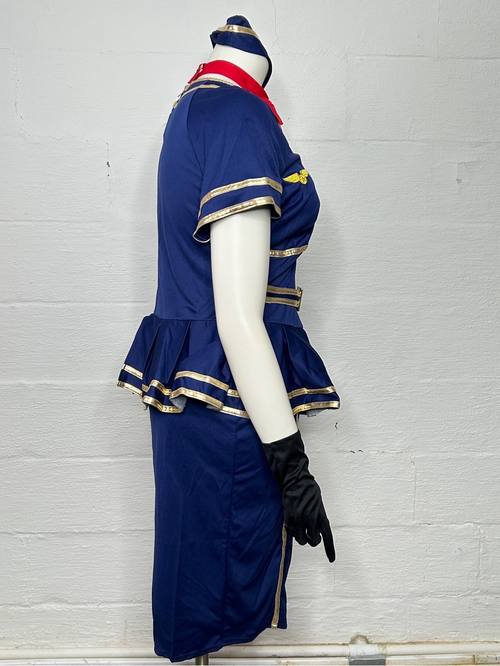 Leg Avenue Friendly Skies Flight Attendant 1X/2X Plus Halloween Costume - Picture 7 of 16